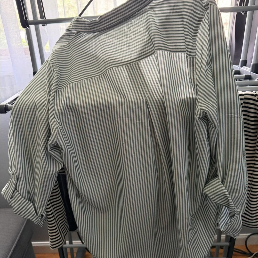 Velvet Heart Green Striped Button-Down Shirt - Picture 4 of 4